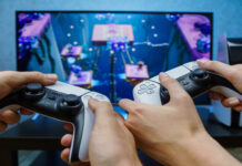 Sony promet de préserver le caractère distinctif de la PlayStation suite aux réactions des fans à propos des lancements sur PC et Xbox Series X|S.